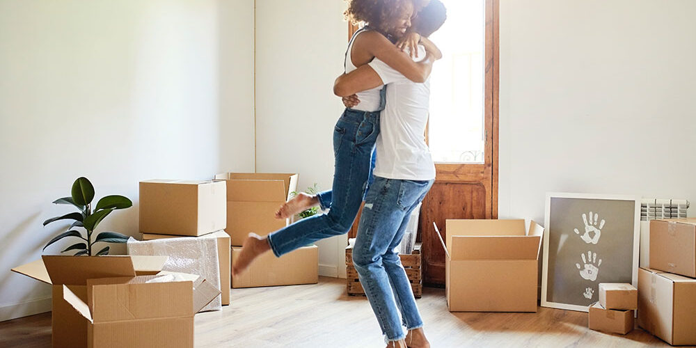 moneyplus happy couple credit score